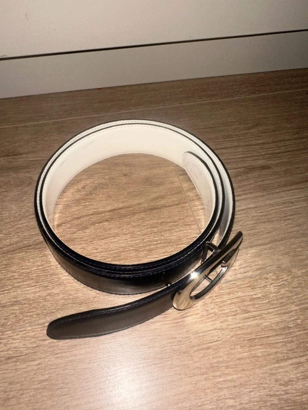 Gucci Navy Blue 80’s Vintage Leather Belt with Silver 'G' Buckle 80-32